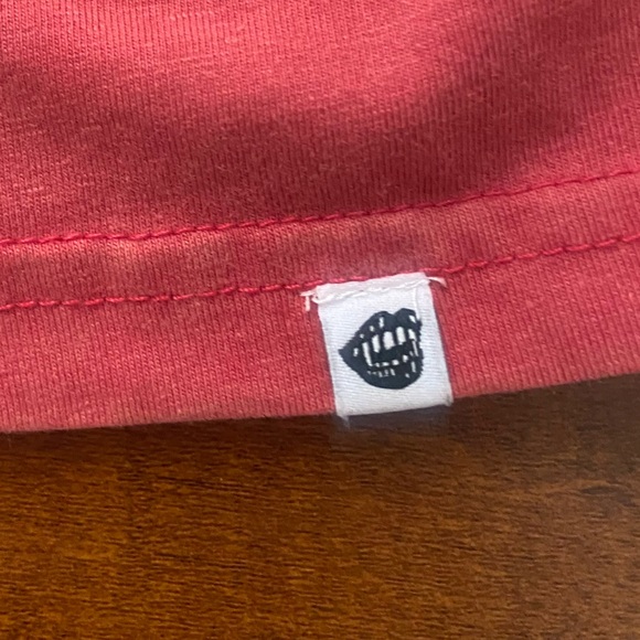 Swixxz Photo Opp cropped tee in red - Picture 3 of 4